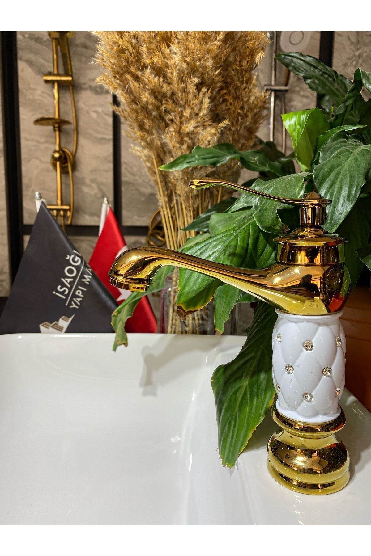 Gold Lavabo Bataryası Altın Lavabo Musluk Taşlı Özel Tasarım Altın Batarya